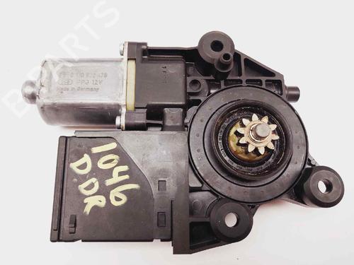 Used Right front window motor Right front window motor RENAULT TWINGO I (C06_) 1.2 (C066, C068) (58 hp) 4412976 4412976