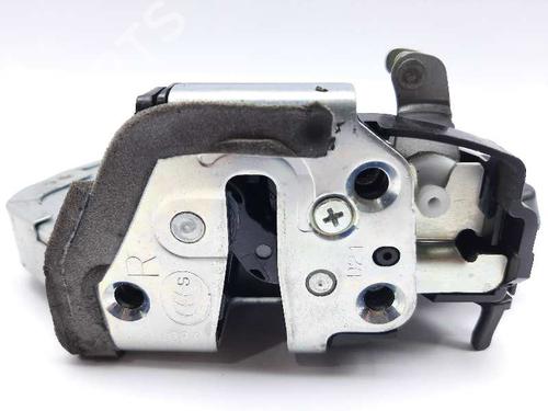 Højre bagtil lås Højre bagtil lås LEXUS IS III (_E3_) 300h (AVE30_, AVE30R) (223 hp) 20687023 20687023