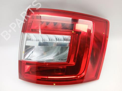 Used Right taillight Right taillight SKODA OCTAVIA III Combi (5E5, 5E6) 1.5 TSI G-TEC (130 hp) 35770153 35770153