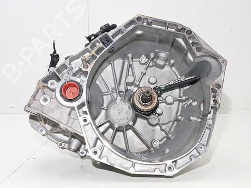 Used Gearbox Gearbox RENAULT KADJAR (HA_, HL_) 1.5 BLUE dCi 115 (HLA6) (116 hp) 33273183 33273183