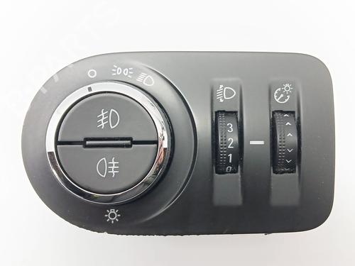 Used Headlight switch Headlight switch OPEL CORSA E (X15) 1.3 CDTI (08, 68) (75 hp) 25745603 25745603
