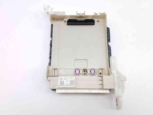Used Fuse box Fuse box TOYOTA COROLLA Saloon (_E21_) 1.8 VVTi Hybrid (ZWE211, MZEA12) (98 hp) 36354245 36354245