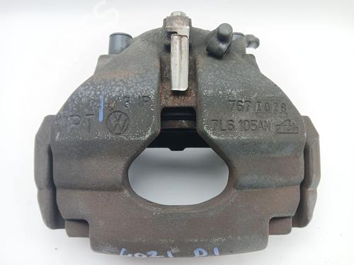 Venstre bremsekaliber foran VW TOUAREG (7LA, 7L6, 7L7) 2.5 R5 TDI | BP29502784M105