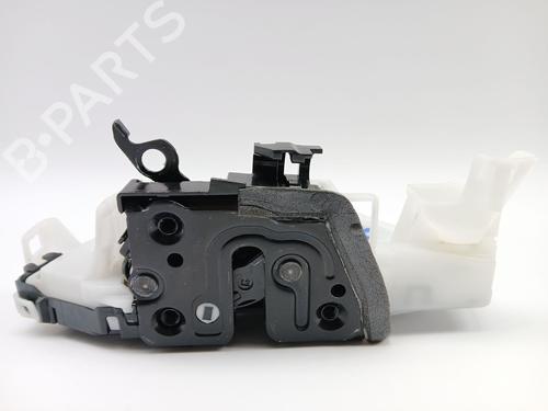 Used Front left lock Front left lock 30006236 30006236