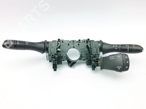 headlight-switch-renault-megane-iv-hatchback-b9amn_-2015-27634389 main image