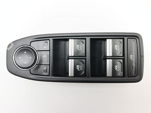 BP30005842I27 main image