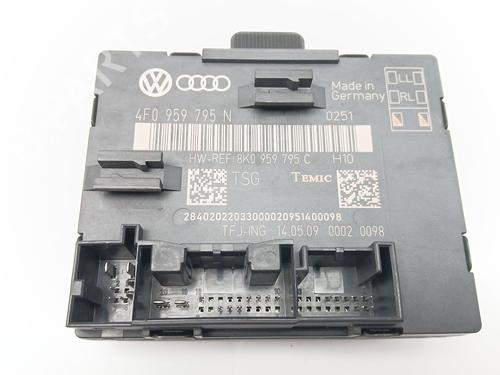 Used Electronic module Electronic module AUDI A4 B8 Avant (8K5) 1.8 TFSI quattro (160 hp) 25868584 25868584