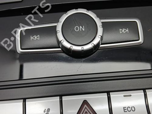 Radio MERCEDES-BENZ E-CLASS (W212) E 220 CDI / BlueTEC (212.001, 212.002) | BP30408318E6 