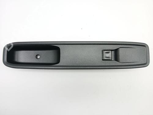 Used Left front window switch DACIA SANDERO III 1.0 SCe 65 (67 hp) 30109131