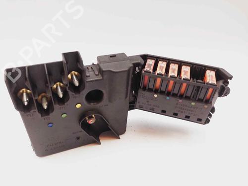 Used Fuse box Fuse box MERCEDES-BENZ E-CLASS (W211) E 280 CDI (211.020) (190 hp) 15010758 15010758
