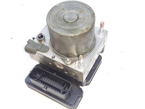 Used ABS pump ABS pump TOYOTA AURIS (_E18_) 1.6 D4-D (WWE185_) (112 hp) 10546894 10546894