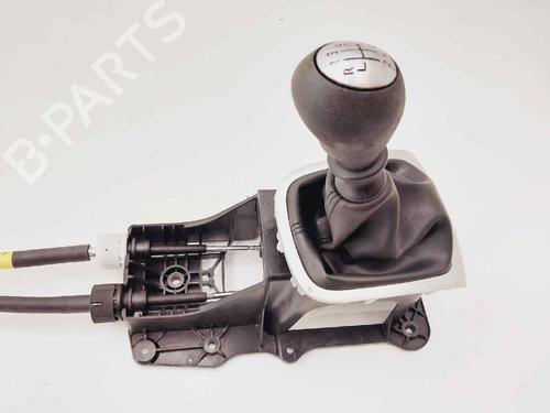 Gear lever RENAULT MEGANE III Grandtour (KZ0/1) 1.5 dCi (KZ09, KZ0D, KZ1G, KZ29, KZ14, KZ1W, KZ10, KZ1F,... | BP15819771M90 