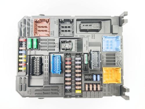 Fuse box CITROËN C4 Picasso II 1.6 BlueHDi 120 9819851480