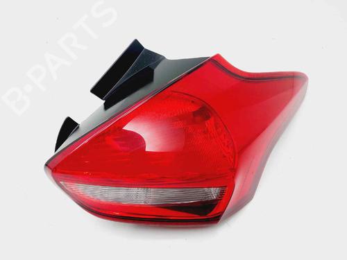 Used Right taillight FORD FOCUS III [2010-2020]  17090995