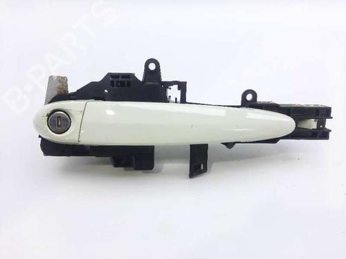 front-left-exterior-door-handle-bmw-1-e81-118-d-2006-2007-2008-2009-2010-2011-2012-20680754 main image