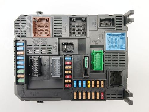 Used Fuse box Fuse box CITROËN C4 CACTUS Van (0B_, 0P_) PureTech 110 (110 hp) 31679922 31679922