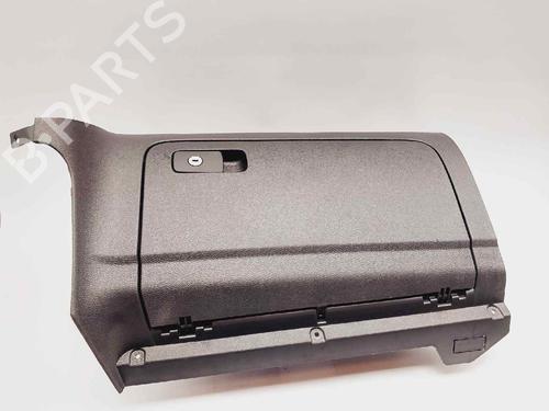 Used Glove box Glove box VW GOLF VI (5K1) 2.0 GTi (210 hp) 20684134 20684134