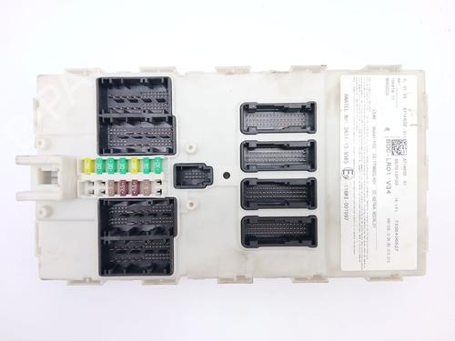 Used Fuse box Fuse box BMW X1 (F48) sDrive 18 d (150 hp) 26733037 26733037