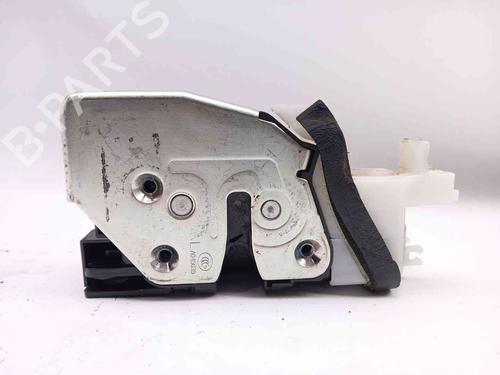 front-left-lock-kia-carens-iv-2013-40237435 main image