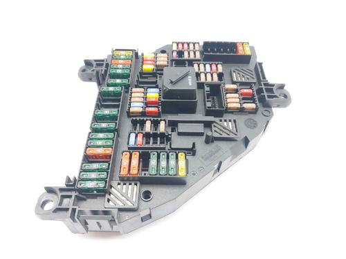 Used Fuse box Fuse box BMW 5 (F10) 535 d (299 hp) 13686972 13686972