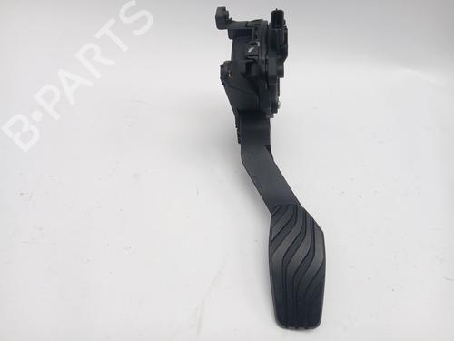 pedal-nissan-micra-v-k14-2016-32213342 main image