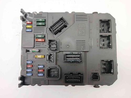 Used Fuse box Fuse box 37427762 37427762