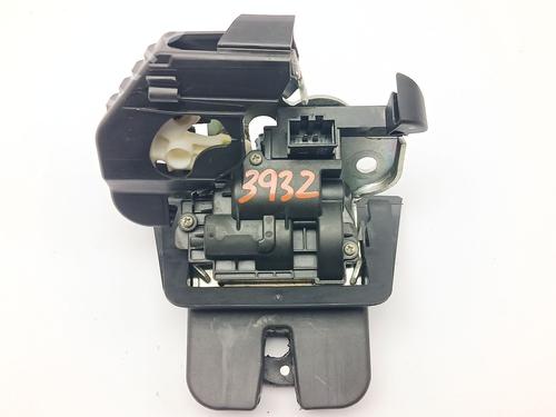 Used Tailgate lock AUDI A4 B8 Avant (8K5) 1.8 TFSI quattro (160 hp) 25900919