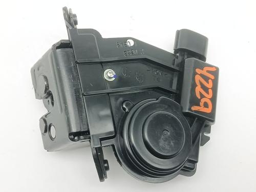 tailgate-lock-toyota-verso-_r2_-2009-2010-2011-2012-2013-2014-2015-2016-2017-2018-32238448 main image