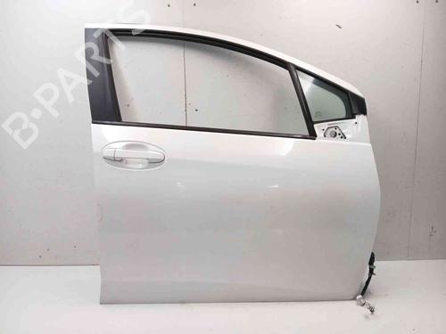 Used Right front door Right front door TOYOTA YARIS (_P13_) 1.3 (NSP130_, NSP130) (99 hp) 40045016 40045016