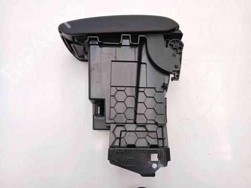 Used Armrest / Center console Armrest / Center console 38047848 38047848