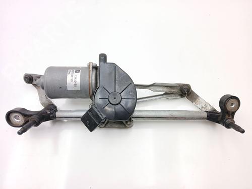 Used Front wiper motor OPEL CORSA E (X15) 1.3 CDTI (08, 68) (75 hp) 30313478