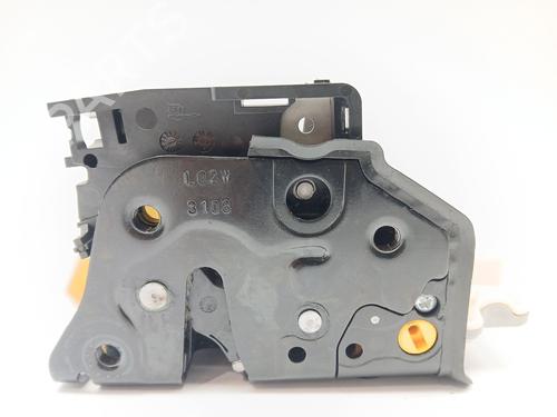 Vergrendeling links achter VW TIGUAN (5N_) 2.0 TDI 4motion (140 hp) 27357009