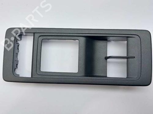 Used Left front window switch VW TRANSPORTER T6 / CARAVELLE T6 Bus (SGB, SGJ, SHB, SHJ) 2.0 TDI (114 hp) 20683359