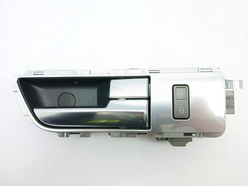 Used Front right interior door handle LAND ROVER DISCOVERY IV (L319) 3.0 TD 4x4 (245 hp) 25436901