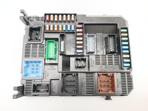 Used Fuse box Fuse box PEUGEOT 2008 I (CU_) 1.2 THP 130 / PureTech 130 (130 hp) 32395858 32395858
