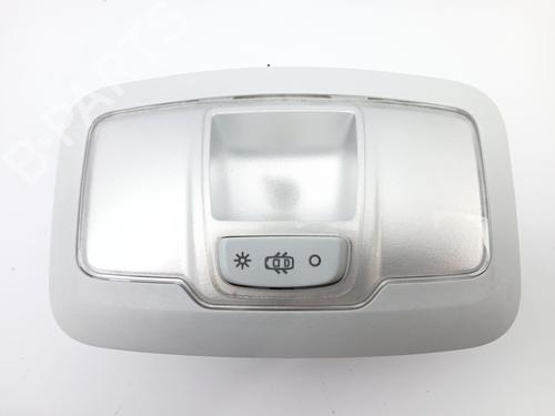 interior-roof-light-peugeot-2008-i-cu_-16-bluehdi-100-96781443-2013-22758606 main image