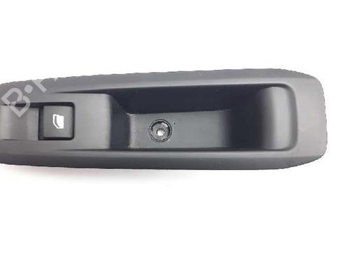Used Right rear window switch Right rear window switch PEUGEOT 308 II (LB_, LP_, LW_, LH_, L3_) 1.6 THP 125 (125 hp) 9263904 9263904