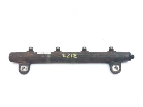 Used Injection rail Injection rail 13619555 13619555