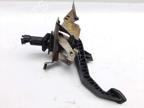 break-pedal-volvo-v40-hatchback-525-d2-31445644-2012-2013-2014-2015-2016-2017-2018-2019-20681142 main image