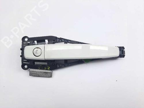 front-left-exterior-door-handle-chevrolet-cruze-hatchback-j305-20-cdi-20111018-2010-9263731 main image