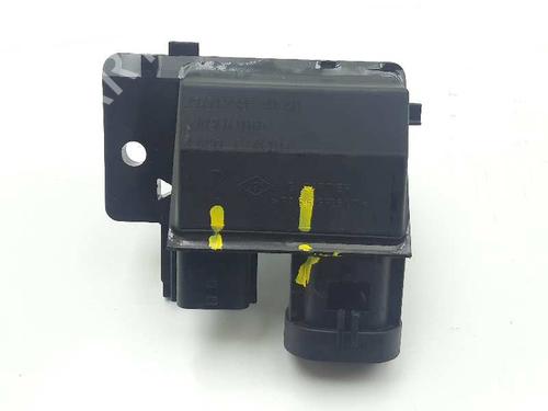 Used Heater resistor Heater resistor DACIA SANDERO II TCe 90 (B8M1, B8MA, B8AC) (90 hp) 20678761 20678761