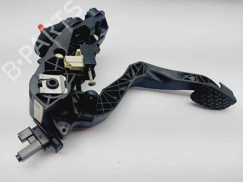 Used Clutch pedal Clutch pedal FORD KA+ III (UK, FK) [2014-2026] 16646045 16646045