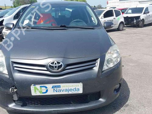 Brugte TOYOTA AURIS (_E15_) 1.4 D-4D (NDE150_, NDE150R) 5003187