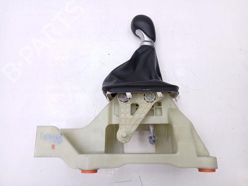 Used Gear lever Gear lever HYUNDAI BAYON (BC3) 1.2 MPI (84 hp) 33989282 33989282