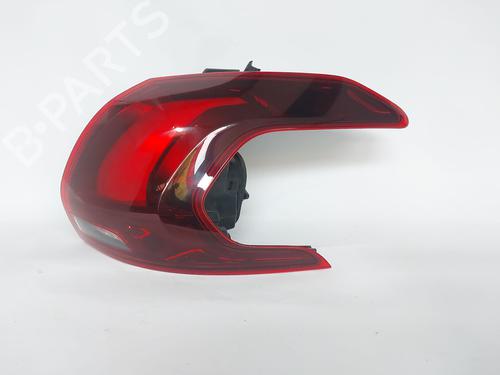 Used Right taillight Right taillight PEUGEOT 2008 I (CU_) 1.2 THP 110 / PureTech 110 (110 hp) 32786245 32786245