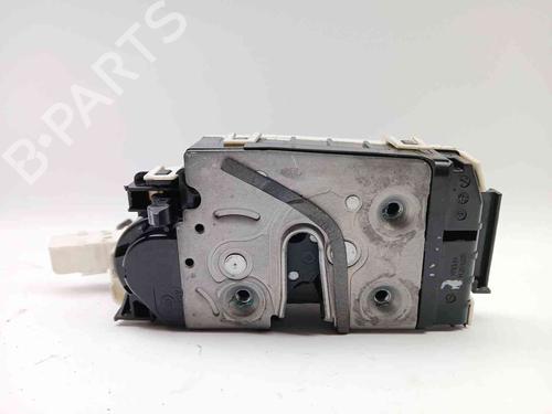 rear-left-lock-mercedes-benz-cla-shooting-brake-x117-2015-2016-2017-2018-2019-37218644 main image
