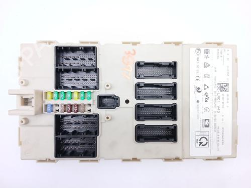 Used Fuse box MINI MINI COUNTRYMAN (F60) Cooper D (150 hp) 25900949