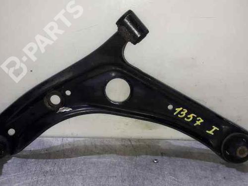 Querlenker links vorne für TOYOTA YARIS (_P1_) [1999-2005]  4384716