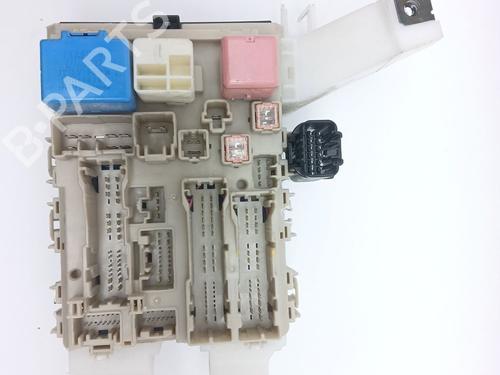 Used Fuse box TOYOTA VERSO (_R2_) 1.6 (ZGR20_, ZGR20R) (132 hp) 32238446