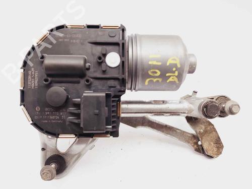 Used Front wiper motor PEUGEOT 5008 (0U_, 0E_) 1.6 HDi (112 hp) 15209409